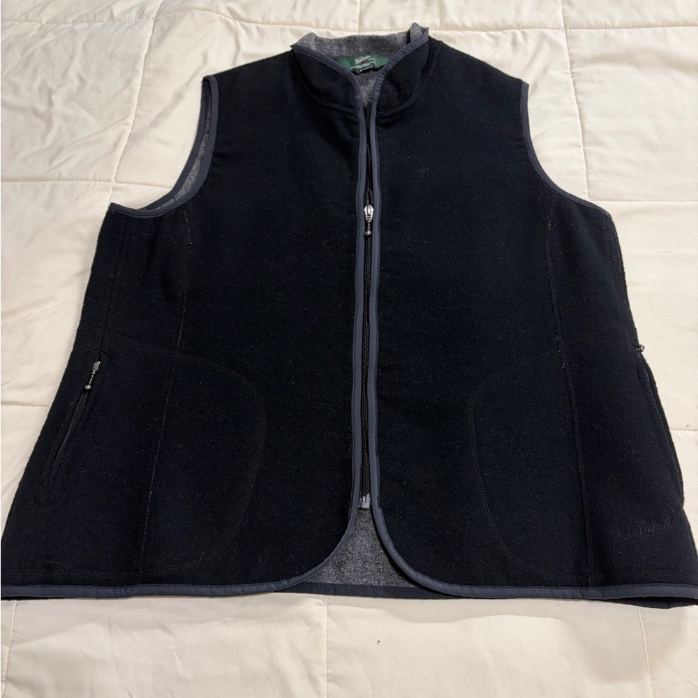 Woolrich Black Zip-Up Vest with Zipper Pockets